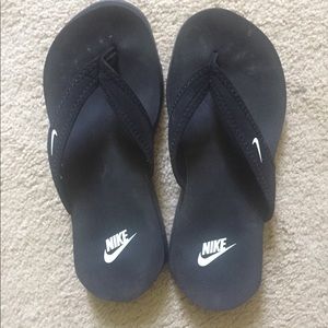 Nike flip flops